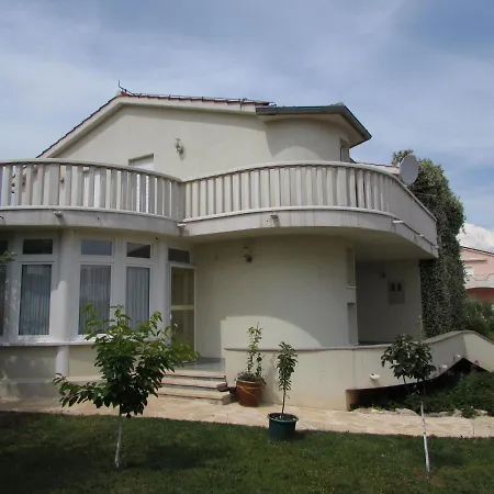 With A Parking Space - 13997 Apartman *