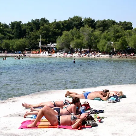 With A Parking Space - 13997