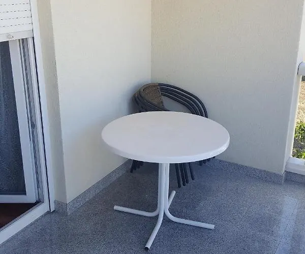 With A Parking Space - 13997 Appartement Vodice