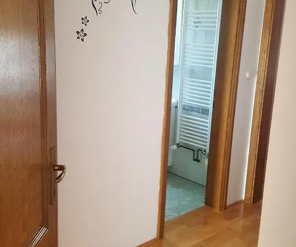 With A Parking Space - 13997 Appartement Vodice