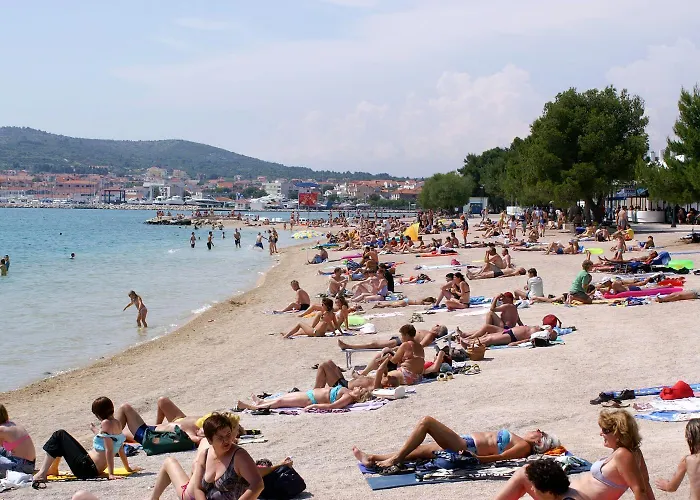 With A Parking Space - 13997